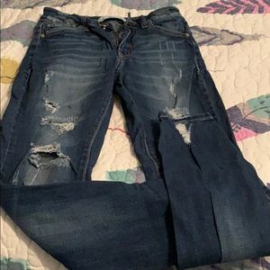 Distressed KanCan skinny stretch